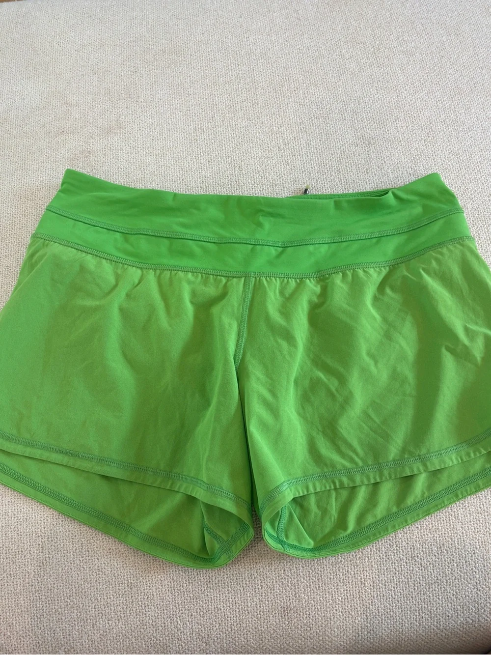 lululemon athletica Women’s Lime Green Athletic Shorts VINTAGE